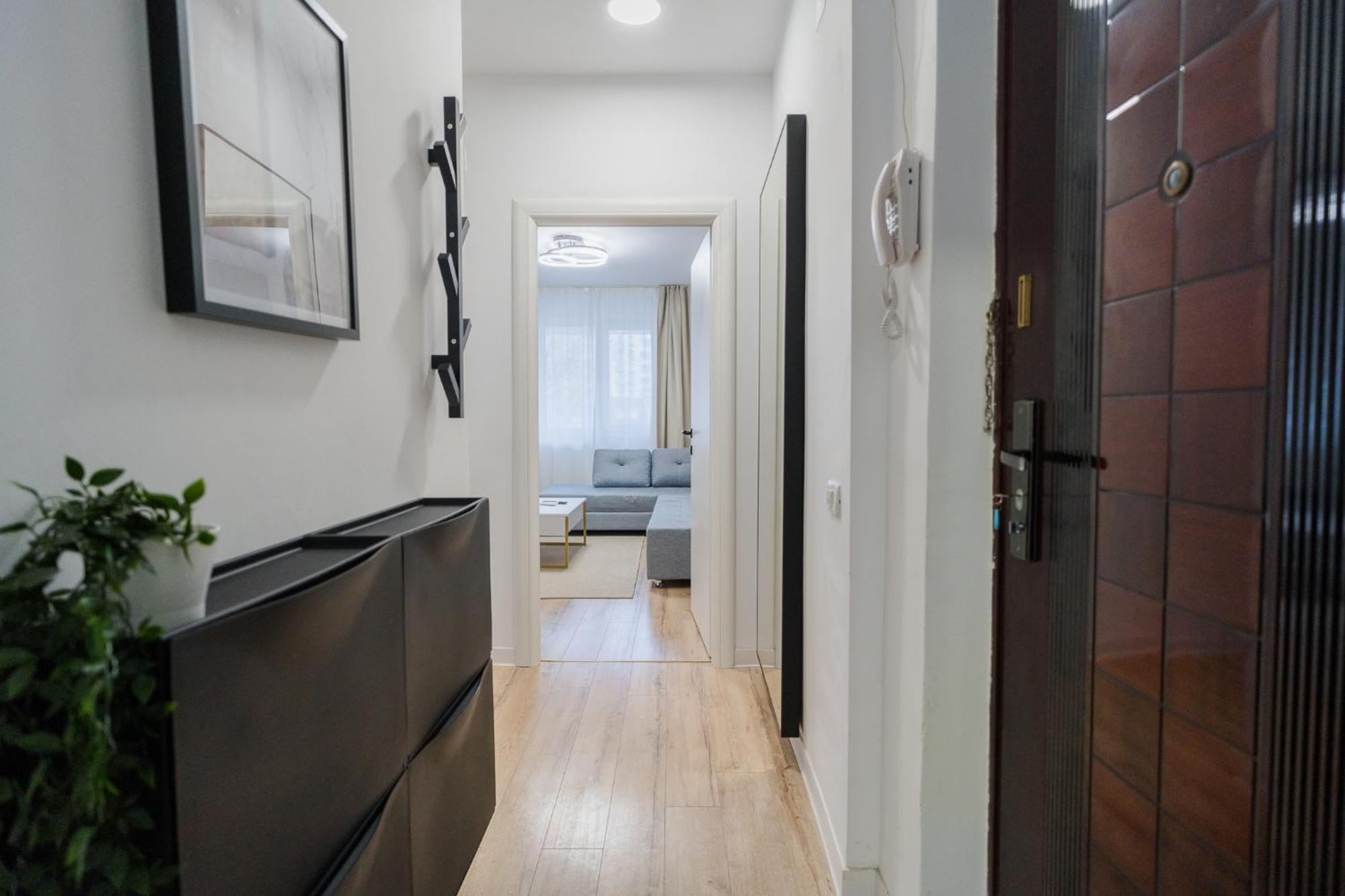 Elegant Gem Victoriei Avenue Apartment Bucharest Luaran gambar